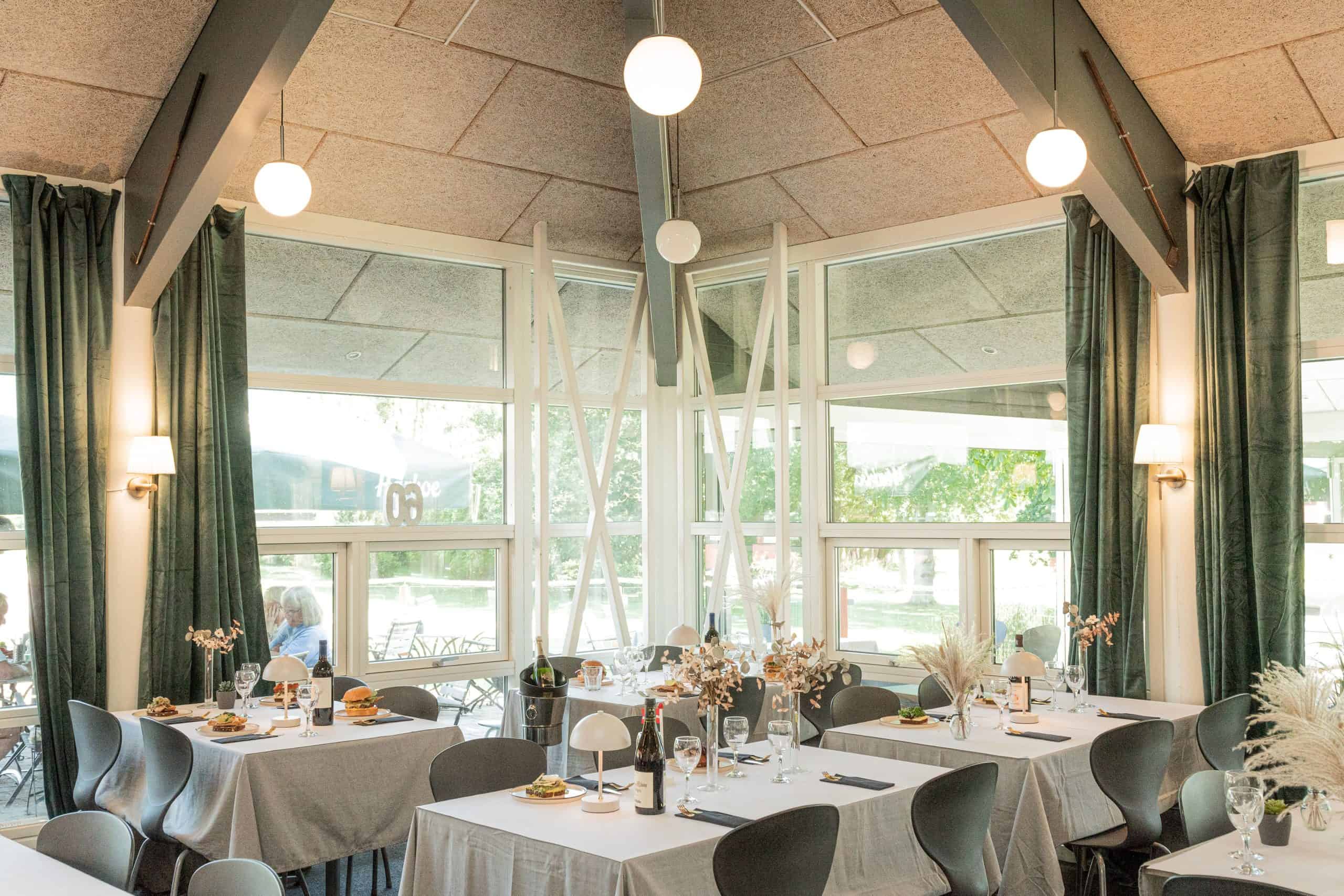 Selskab hos Bistro Solnedgang